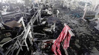 আগুনে পুড়ে যাওয়া কারখানা, ছবি সংগৃহীত