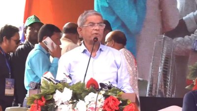 চুয়াডাঙ্গায় বিএনপির সম্মেলনে বক্তব্য দেন মির্জা ফখরুল ইসলাম আলমগীর
