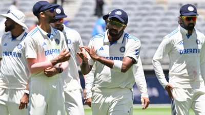 রেকর্ড ব্যবধানে জিতেছে ভারত।