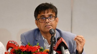 প্রধান উপদেষ্টার প্রেস সচিব শফিকুল আলম (ফাইল ফটো)