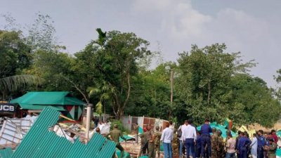 গাজীপুরের রাজেন্দ্রপুরে ১২০টি অবৈধ ঘরবাড়ি ও স্থাপনা উচ্ছেদ