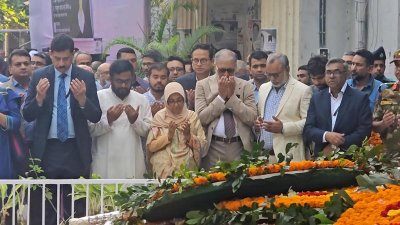 ডা. মিলনের সমাধিতে স্বাস্থ্য উপদেষ্টা