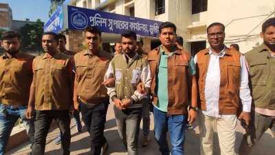 পুলিশের হেফাজতে  ‘কথিত’ প্রেমিক তৌহিদ শেখ তন্ময়