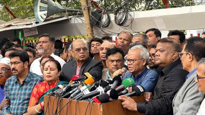 বক্তব্য রাখছেন রুহুল কবির রিজভী