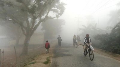 নিম্ন আয়ের মানুষের ভোগান্তি