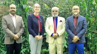 সারাহ কুকের সঙ্গে সৌজন্য সাক্ষাৎ করেছেন জিএম কাদের