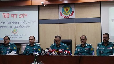 মিট দ্য প্রেসে কথা বলছেন ডিএমপি কমিশনার শেখ মো. সাজ্জাত আলী