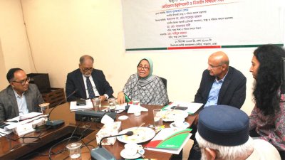 সভায় বক্তব্য রাখছেন স্বাস্থ্য উপদেষ্টা নূরজাহান বেগম