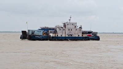 তিন ঘণ্টা পর দৌলতদিয়া-পাটুরিয়া নৌপথে ফেরি চলাচল শুরু হয়েছে