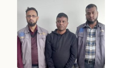 সিআইডির হাতে গ্রেফতার সান্টু বিশ্বাস
