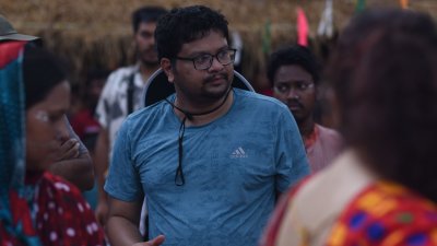 শুটিংয়ে নুহাশ হুমায়ূন