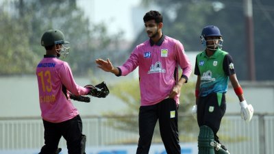 চট্টগ্রাম-সিলেট ম্যাচের দৃশ্য।