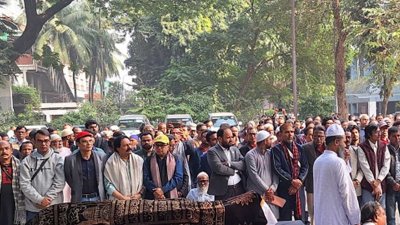 জাতীয় প্রেসক্লাবে কবি হেলাল হাফিজের দ্বিতীয় জানাজা অনুষ্ঠিত হয়