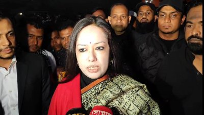 ব্রাহ্মণবাড়িয়ায় সাংবাদিকদের সঙ্গে ব্যারিস্টার রুমিন ফারহানা