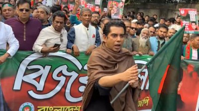 বিজয় র‌্যালিতে নেতৃত্ব দেন আন্দালিব রহমান পার্থ