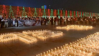 নাগরিক কমিটির মোমবাতি প্রজ্জ্বলন কর্মসূচি