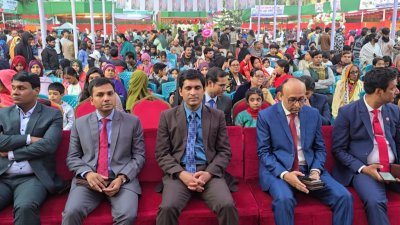 ফরিদপুরে শুরু হয়েছে তিন দিনব্যাপী বিজয় মেলা