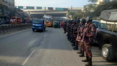 টঙ্গীতে ৪ প্লাটুন বিজিবি মোতায়েন করা হয়েছে