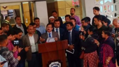বক্তব্য দিচ্ছেন দুদকের মহাপরিচালক আক্তার হোসেন