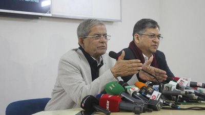 সংবাদ সম্মেলনে মির্জা ফখরুল ইসলাম আলমগীর