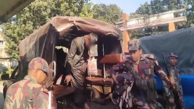 বিজিবি ওই কিশোরকে পঞ্চগড় সদর থানায় হস্তান্তর করেছে
