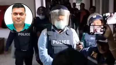 পুলিশ কর্মকর্তা সাদেক কাওসার দস্তগীরের ওপর চড়াও হন উত্তেজিত জনতা