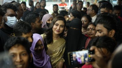 প্রথম সিনেমার প্রথম শো, মেহজাবীনের অভিজ্ঞতা যেমন