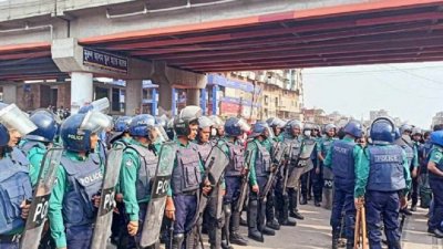 একটি অভিযানে আইনশৃঙ্খলা বাহিনীর সদস্যরা (ফাইল ছবি)