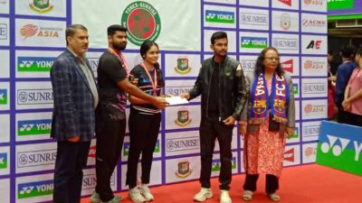 আন্তর্জাতিক সিরিজ ব্যাডমিন্টন প্রতিযোগিতার সমাপনী অনুষ্ঠানে প্রধান অতিথি হয়ে এসেছিলেন যুব ও ক্রীড়া উপদেষ্টা আসিফ মাহমুদ