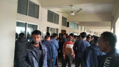 আদালতে আত্মসমর্পণকারী নেতাকর্মীরা