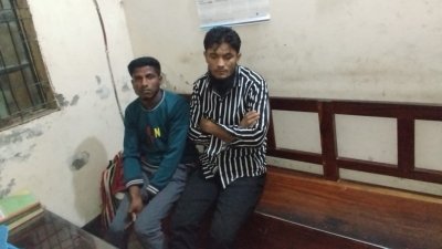 আটক দুই রোহিঙ্গা