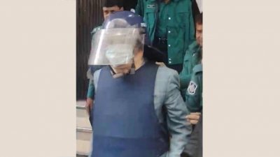 আদালত চত্বরে কামাল আশরাফ খান পোটন