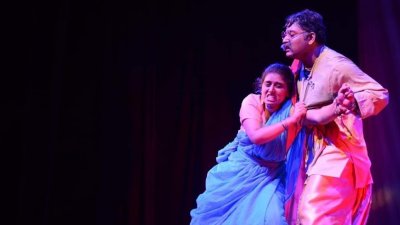 পাকে বিপাকে