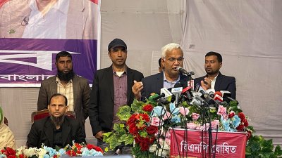 বক্তব্য রাখছেন অধ্যাপক ডা. এজেডএম জাহিদ হোসেন
