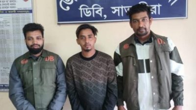‘এজেন্ট সুমন’ গ্রেফতার