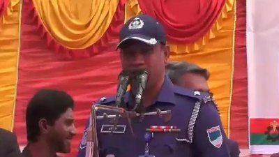 বিএনপির কর্মীসভায় খোকসা থানার ওসি শেখ মঈনুল ইসলাম