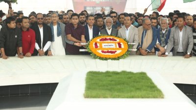 জিয়াউর রহমানের কবরে শ্রদ্ধা জানান বিএনপি ও ছাত্রদলের নেতাকর্মীরা