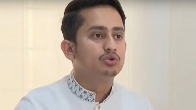 সংবাদ সম্মেলনে বক্তব্য রাখছেন সারজিস আলম