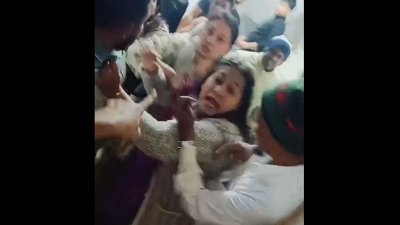 প্রতিবেশীদের ঝগড়া