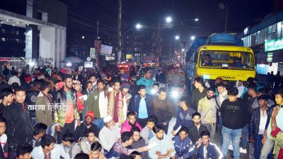 ড্রাগিস্ট সমিতির কার্যালয়ে ভাঙচুর ও লুটপাটের অভিযোগে ডাকা ধর্মঘট আড়াই ঘণ্টা পর প্রত্যাহার করেছেন ফার্মেসির মালিকরা