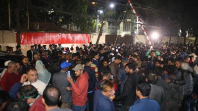 গুলশান এলাকায় বিএনপির নেতাকর্মীদের বিপুল উপস্থিতি হয়েছে। ছবি: নাসিরুল ইসলাম