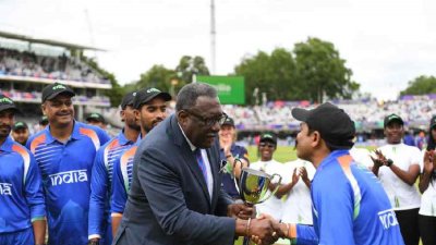 ওয়েস্ট ইন্ডিজের সাবেক অধিনায়ক ক্লাইভ লয়েড।