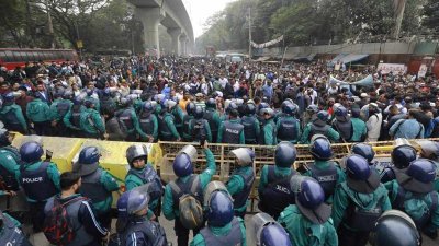 শাহবাগে আন্দোলনকারীরা (ছবি: নাসিরুল ইসলাম)