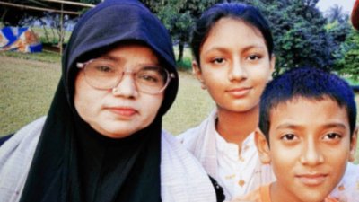 সন্তানদের সঙ্গে তাজমিনা আক্তার
