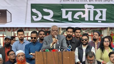 সমাবেশে বক্তব্য রাখছেন মোস্তফা জামাল হায়দার