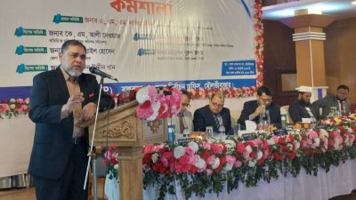 মৌলভীবাজারে এক কর্মশালায় বক্তব্য দেন সিইসি