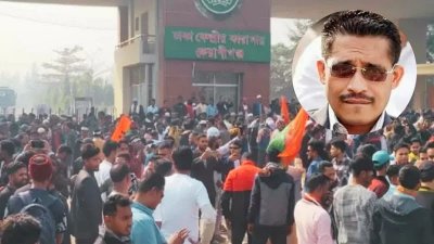 বাবরের মুক্তির অপেক্ষায় কারা ফটকে গাড়িবহর নিয়ে নেতাকর্মীরা