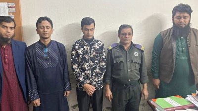 কারাগারে যাওয়া পাঁচ আসামি