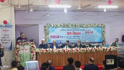বক্তব্য দিচ্ছেন সিইসি এএমএম নাসির উদ্দিন