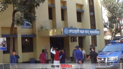 অস্ত্রসহ ছাত্রদল নেতাকে গ্রেফতারের সময় হামলায় এসআই আহত